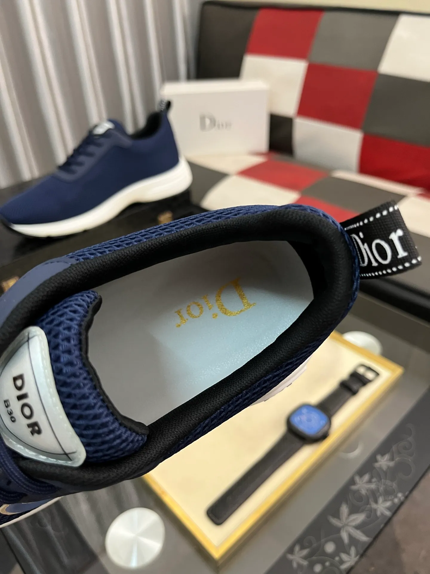 Men's Men's Shoes 💰440⌚️⌚️[Dior] Dior's new casual men's shoes are launched in Hong Kong counters. Official website 1:1 production. Original Italian materials. Designed by European and American masters. Perfect shape to create counter quality. Solid color rubber wear-resistant outsole and classic dazzling head! Super versatile and very comfortable. High-end without losing taste, fashionable and novel! ! Absolute focus! Code number: 38-444️⃣Colors available